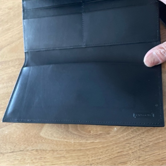 Vintage Coach wallet with checkbook holder - Picture 8 of 14